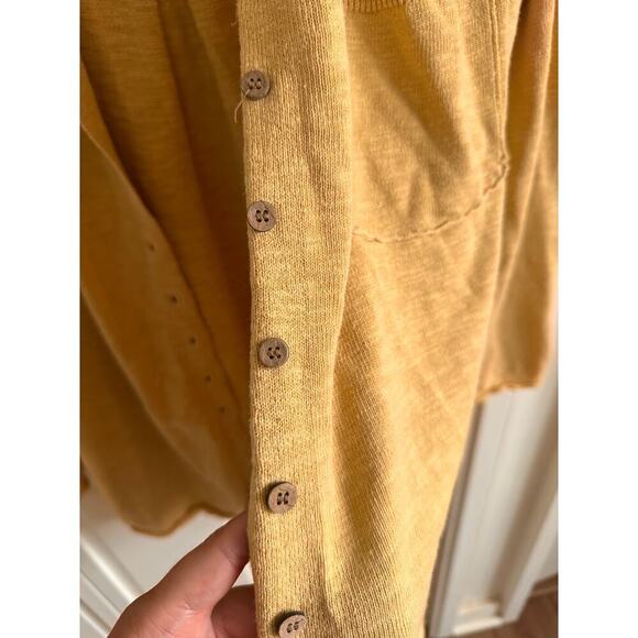 Free People Button Down Sweater Size Medium - Picture 5 of 8